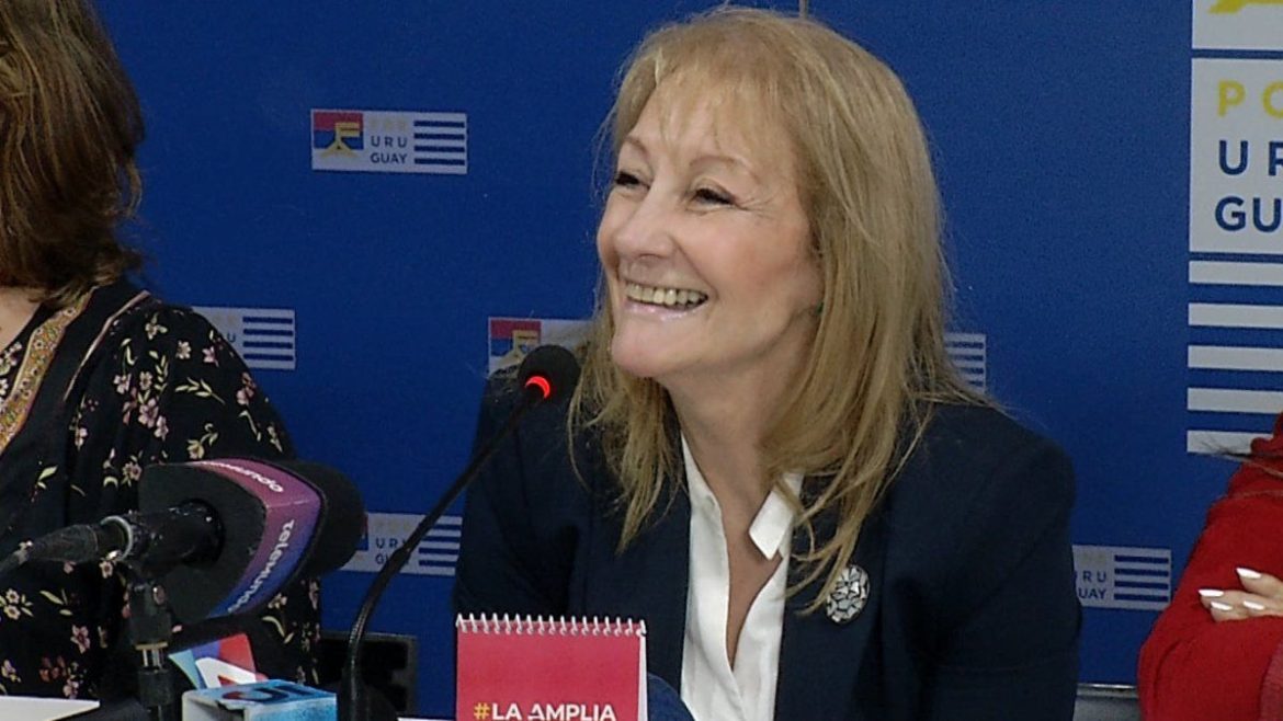 "Ya no saben con qué pegarme", respondió Cosse a la oposición y habló de la salida de Nane de su sector