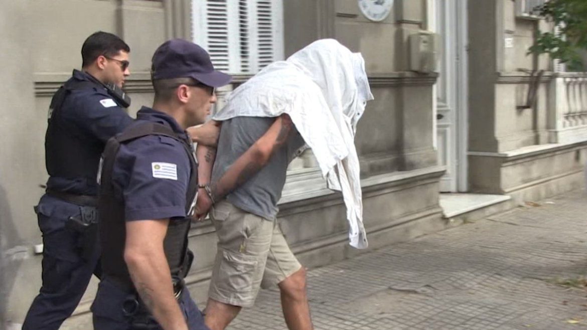 Fue imputado un hombre que le propinó 20 puñaladas a su pareja; la mujer se encuentra en CTI