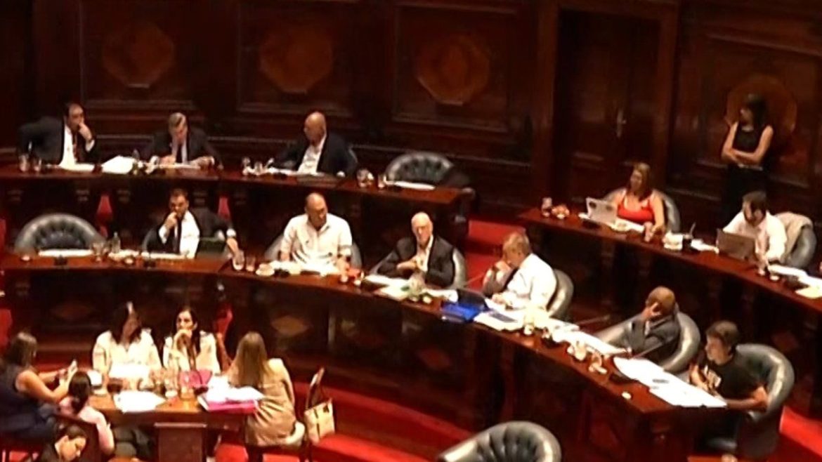 Diputado blanco comparó obras de OSE con "un nuevo Antel Arena", en comparecencia de Ambiente a Comisión Permanente