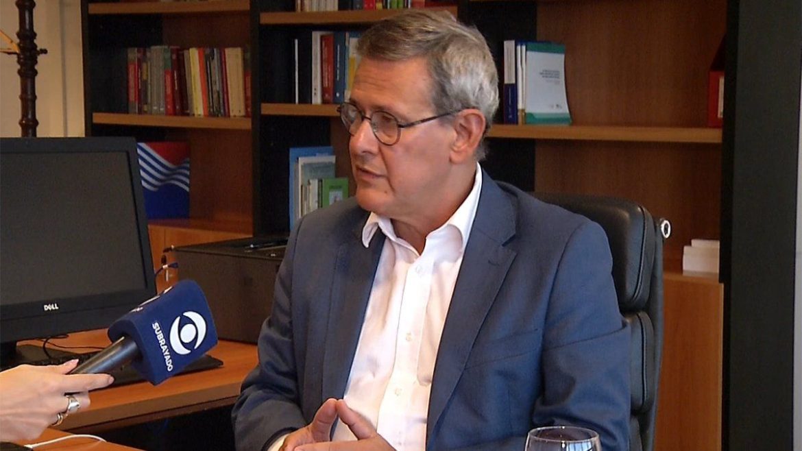 Díaz: "En ningún momento, hubo por parte del astillero una intención de una presentación formal de la sustitución de esa garantía"