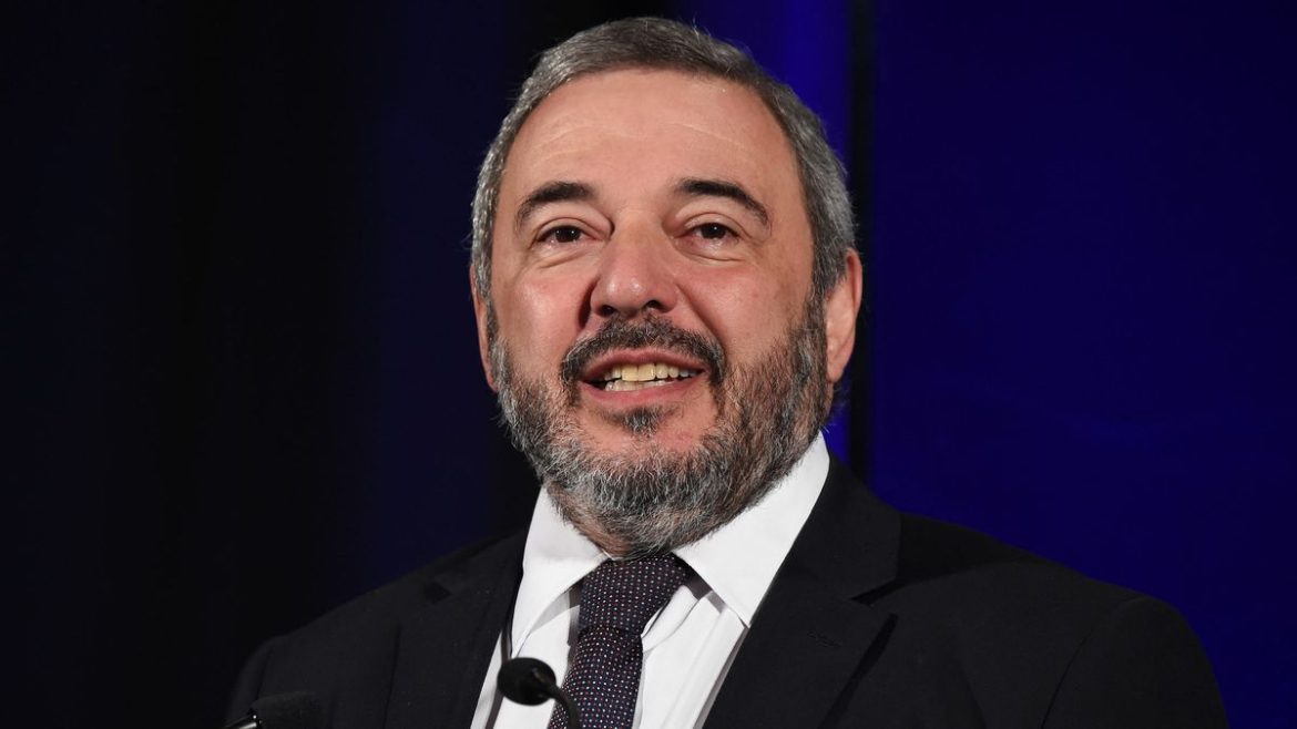 Mario Bergara celebró aprobación del presupuesto para la IMM en la Junta, sin votos de la oposición