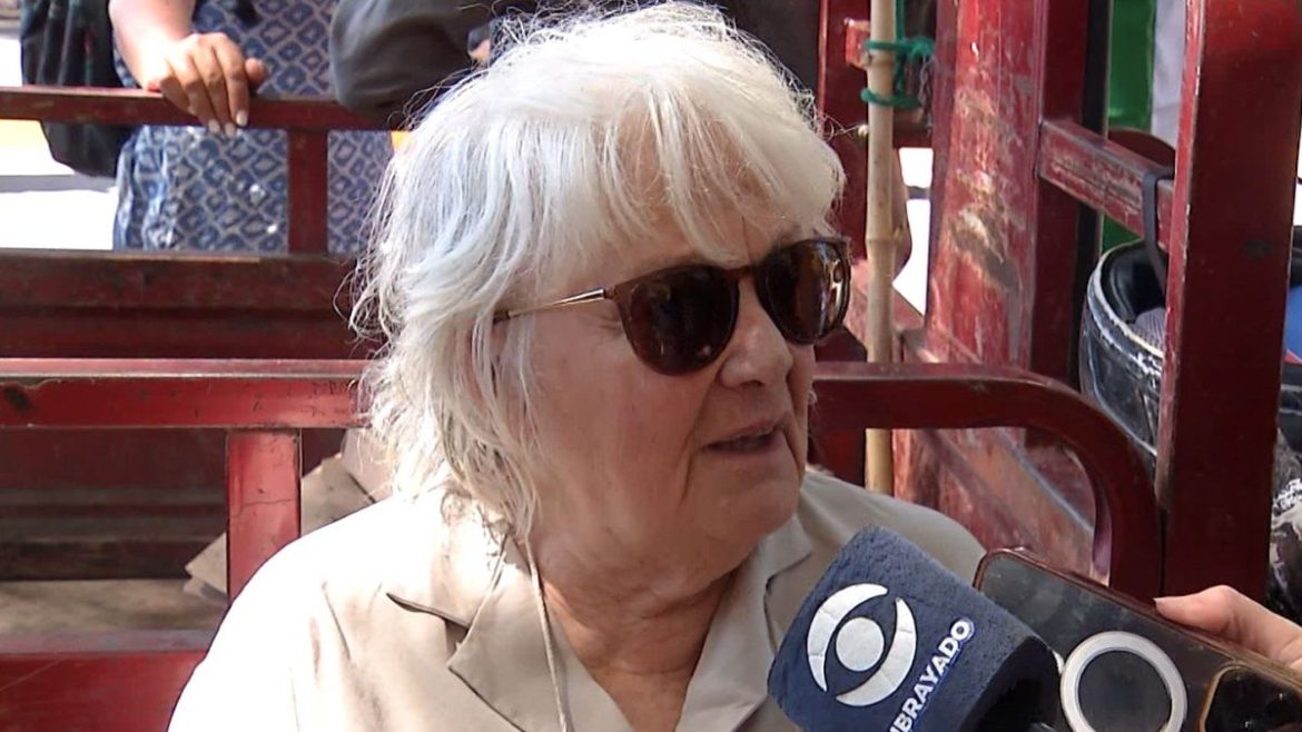 Lucía Topolansky acompañó la caravana por Cuba y habló del primer año de gobierno de Orsi