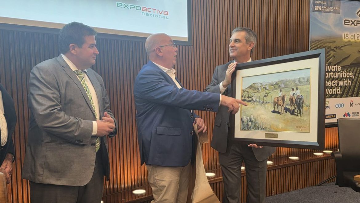 Álvaro García a los directores de la Expoactiva: "Cuenten con el Banco República"