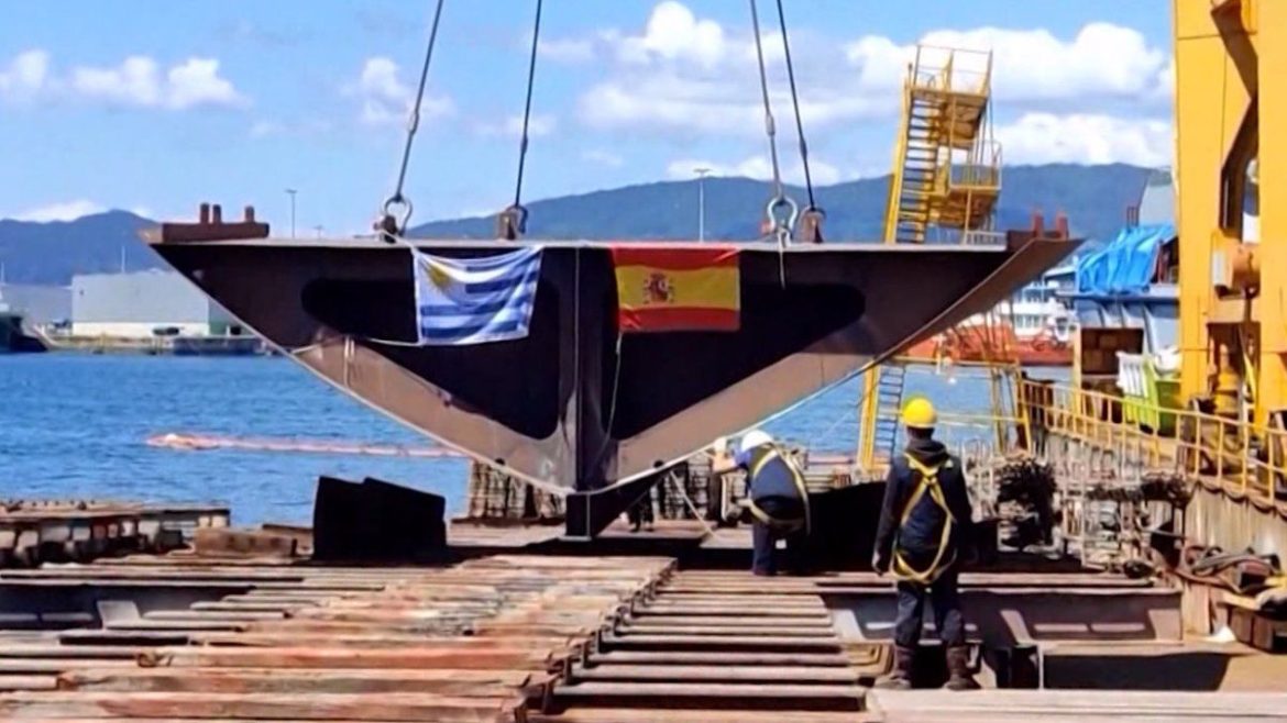 Gobierno evalúa continuar construcción de patrulleras y utilizar lo de Cardama; Abdala dijo que "se están empezando a ver los coletazos de la mala decisión"