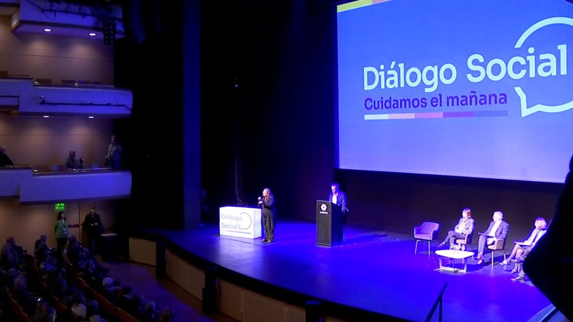 "Diálogo Social" terminó reuniones con acuerdo del gobierno y PIT-CNT