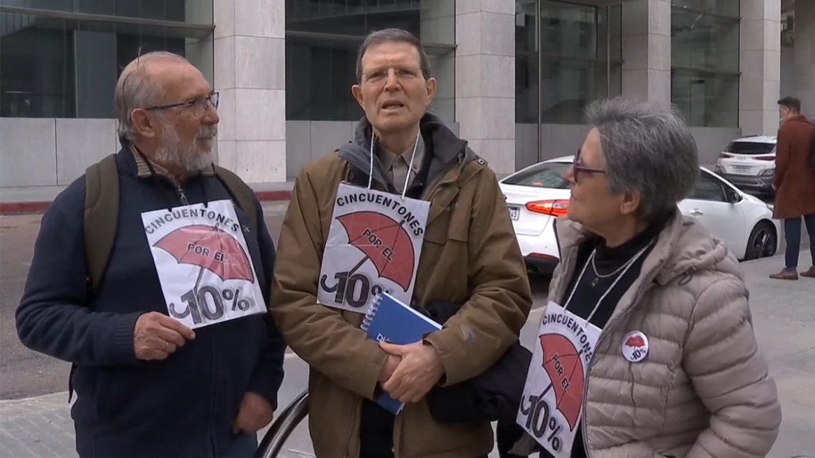 Cincuentones afirman que no fueron incluidos en hoja de ruta del Diálogo Social y piden reunión con Orsi