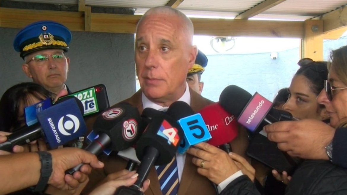 Carlos Negro afirmó que 2.331 nuevos policías estarán en funciones para febrero de 2027