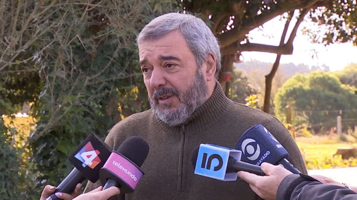 Bergara dijo que el estacionamiento tarifado en Pocitos, Punta Carretas y Carrasco "está siendo analizado", pero sin definición aún