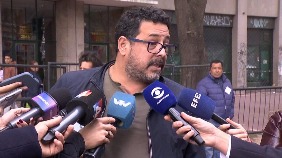 "Nos obliga a seguir trabajando y profundizando", dijo Sánchez sobre críticas del PIT-CNT en el acto