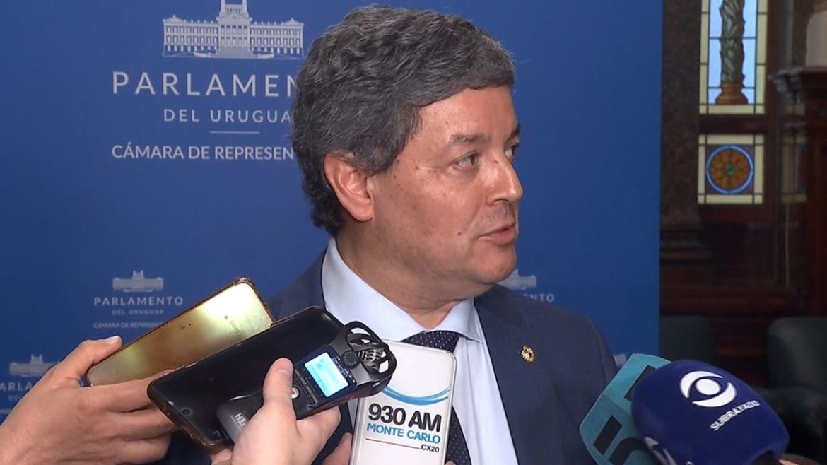 Casaretto aseguró que irá a la Justicia si no se conforma una comisión investigadora sobre ASSE en Diputados