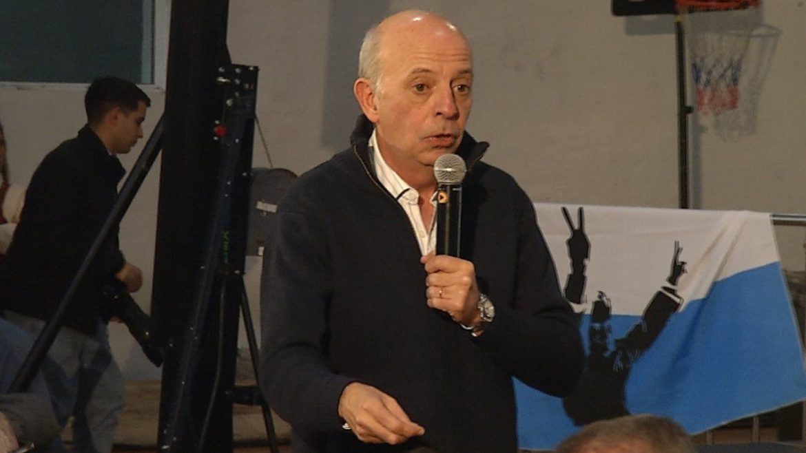 García aseguró que el país "no viene bien", apuntó a falta de liderazgo y que Orsi "no se hace cargo" de los problemas